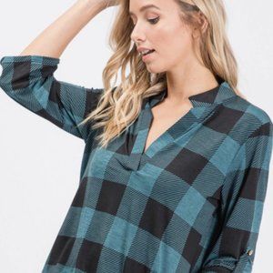 Plaid 3/4 roll up sleeve collar Top